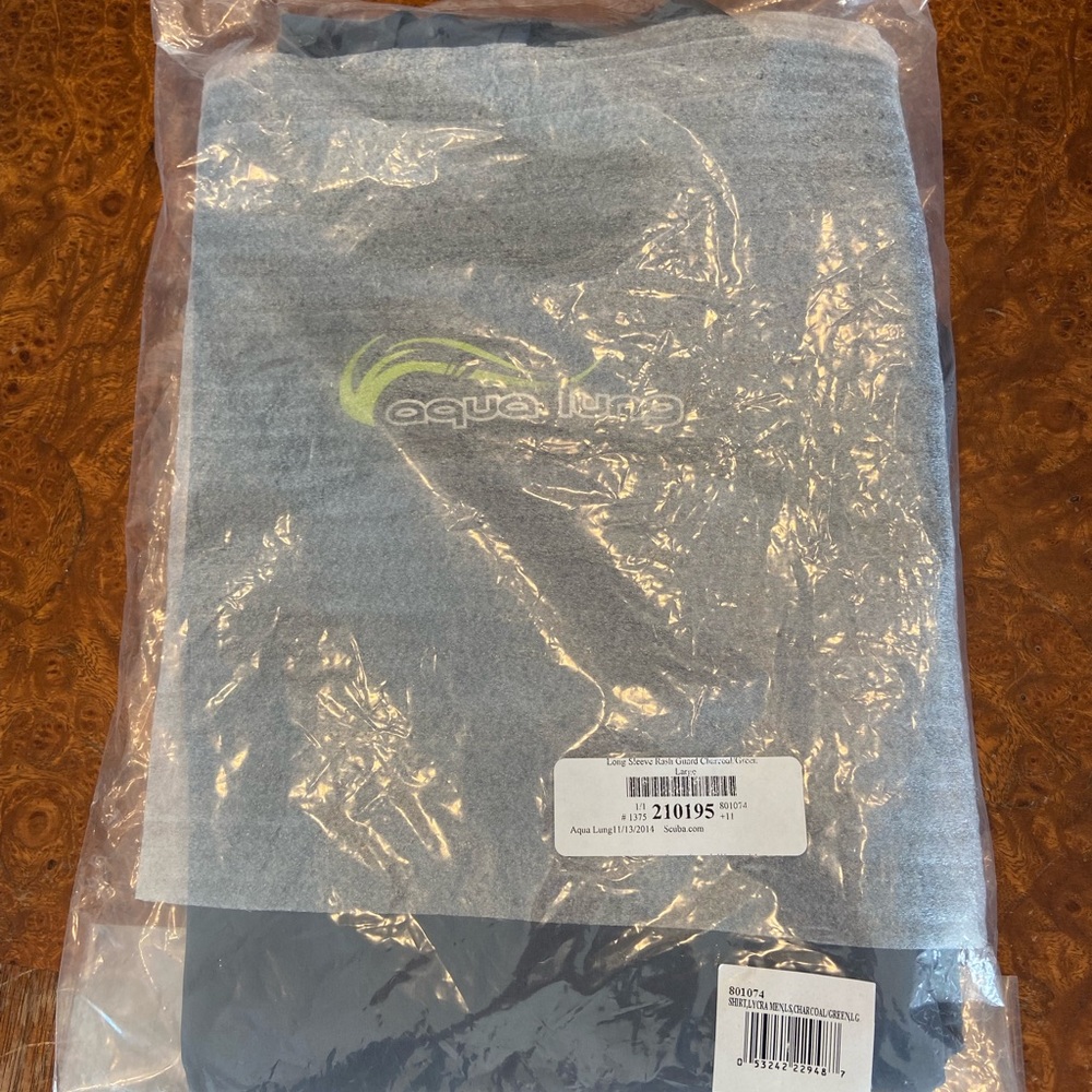 Aqua Lung Long Sleeve Rash Guard